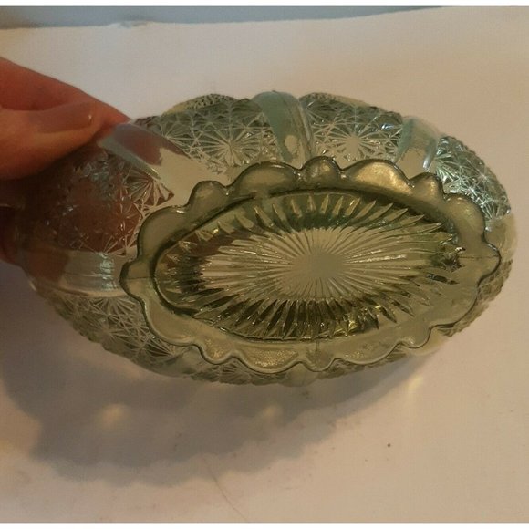 Fenton Green Glass Daisy and Button Oval Basket Split Twig Handle - Picture 8 of 11
